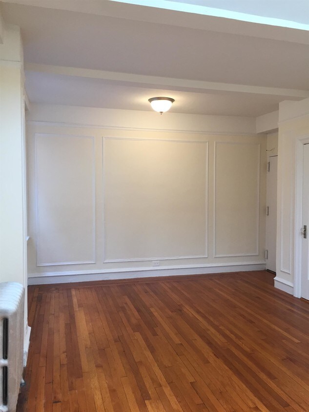Primary Photo - 355 W 55th St