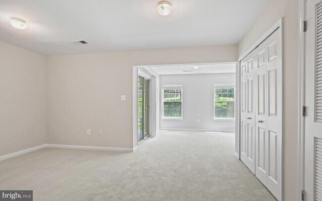 Building Photo - 4655 Flatlick Branch Dr