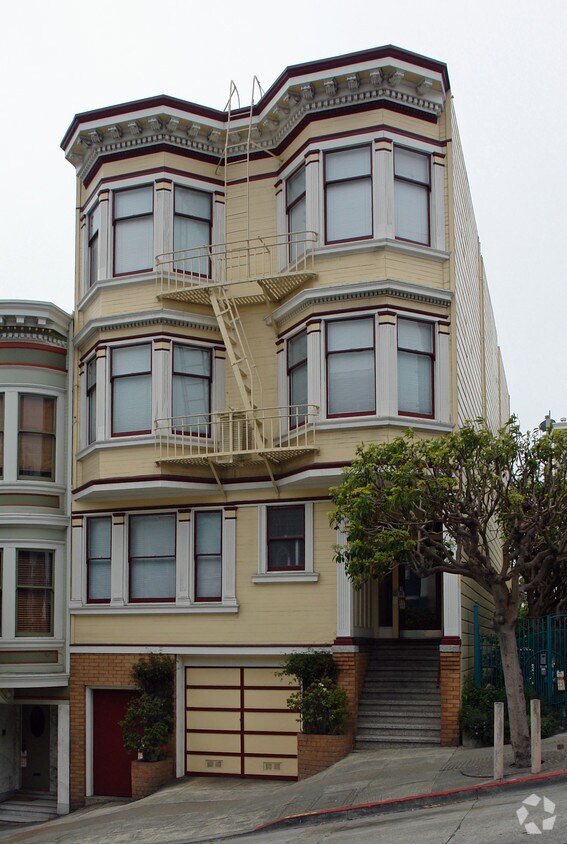 Foto del edificio - 325 Green St