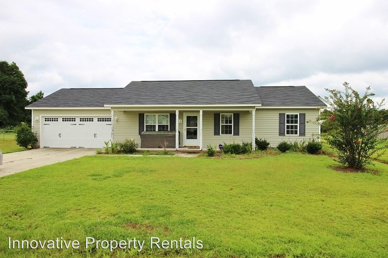 Primary Photo - 211 Wingspread Ln