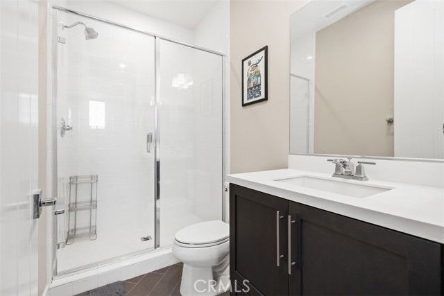 Building Photo - 227 Follyhatch