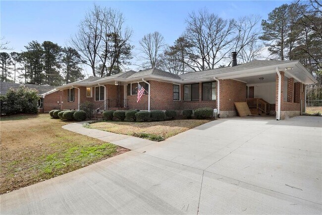 Building Photo - 3088 Majestic Cir