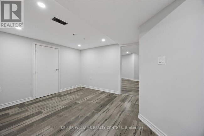 Building Photo - 277 Gibson Cir
