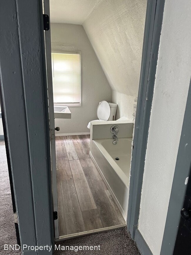 Building Photo - 3 br, 1 bath House - 1125 Marmion Avenue