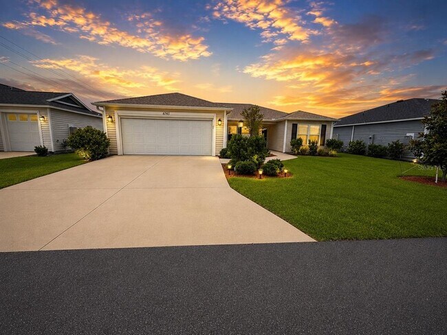 Building Photo - 6743 Mary Lp