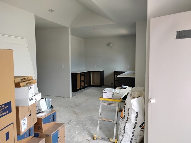 Building Photo - 1006 Wooded Holw Ct