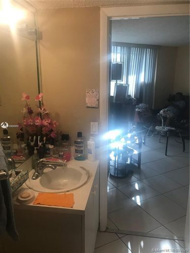 Foto del edificio - 8305 SW 152nd Ave
