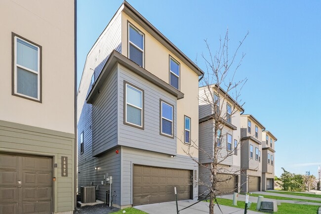 Building Photo - 18616 Whimsic Aly