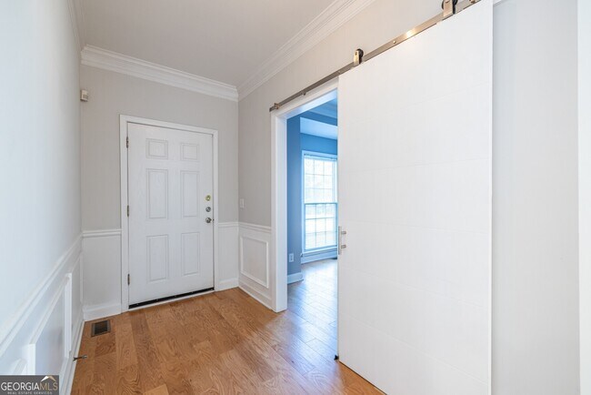 Foto del edificio - 1759 Regency Park Walk