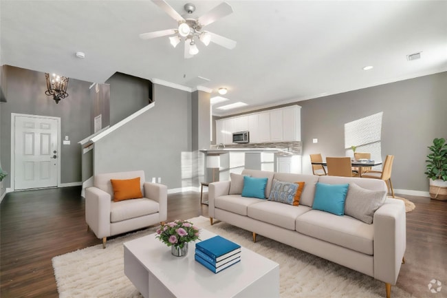 Building Photo - 17139 Oakwood Chase Dr