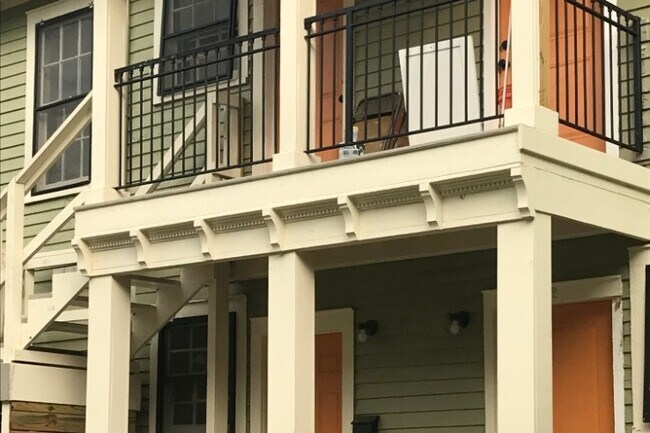 Foto del edificio - 157 E State St