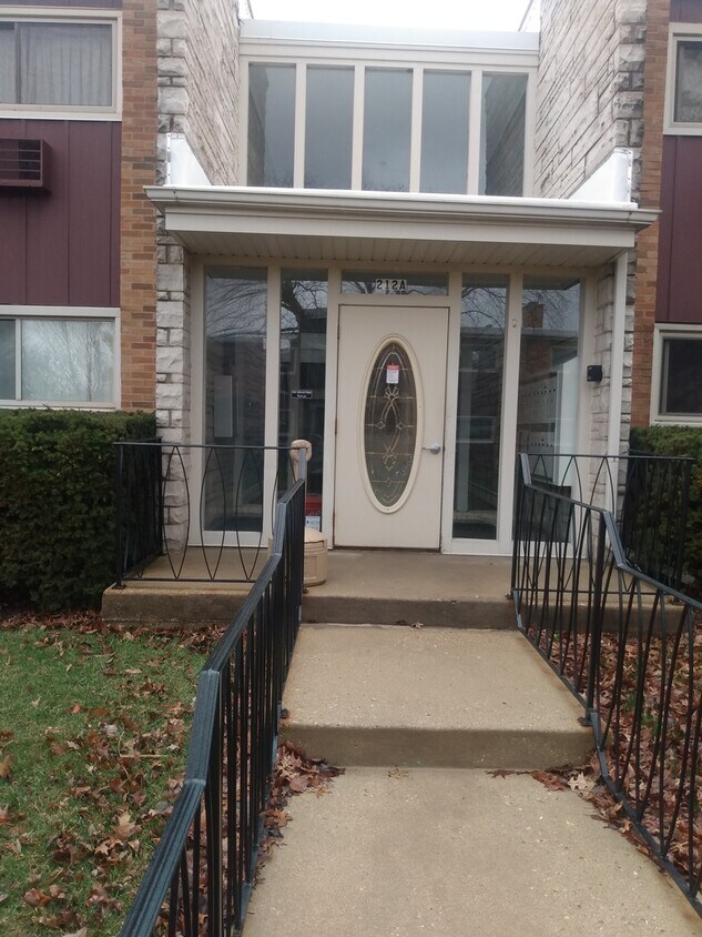 Primary Photo - 212 Collen Dr
