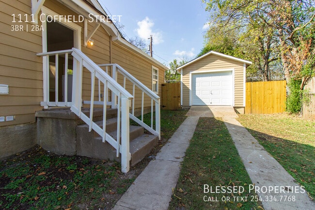 Building Photo - 1111 Coffield St