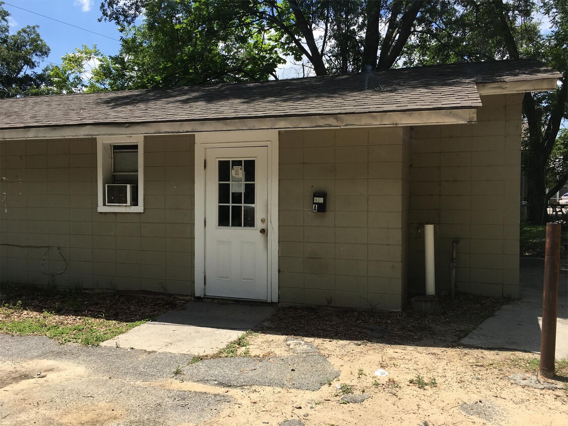 408 M.L.K. Jr Dr, Eastman, GA 31023 House Rental in Eastman, GA