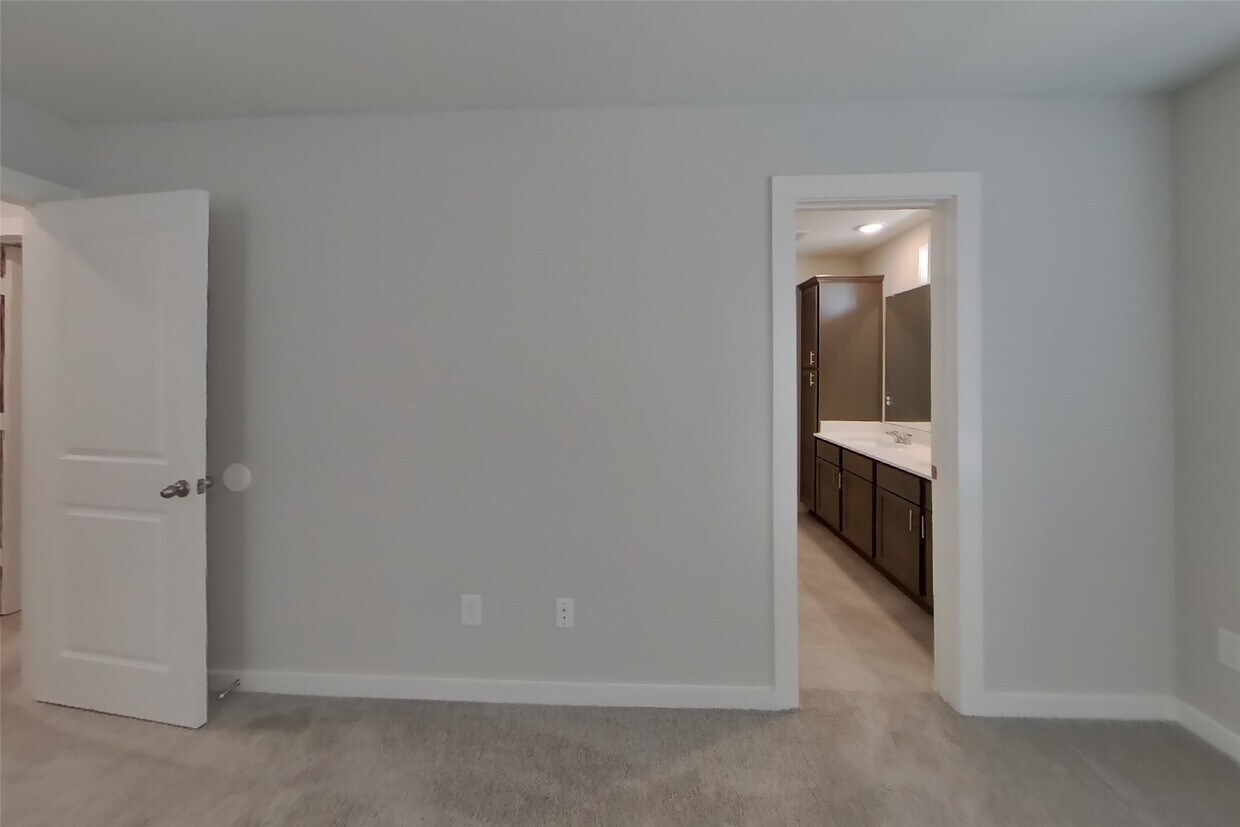 Foto del edificio - 9835 Willow Creek Commerce Dr