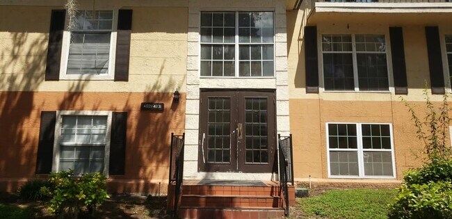 Foto del edificio - 4027 Versailles Dr