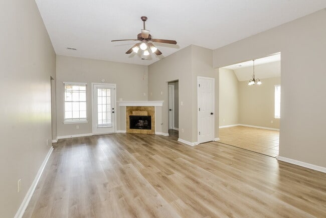 Building Photo - 9018 Billy Pat Dr