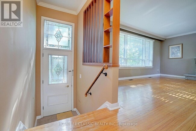 Building Photo - 267 Iredale Rd