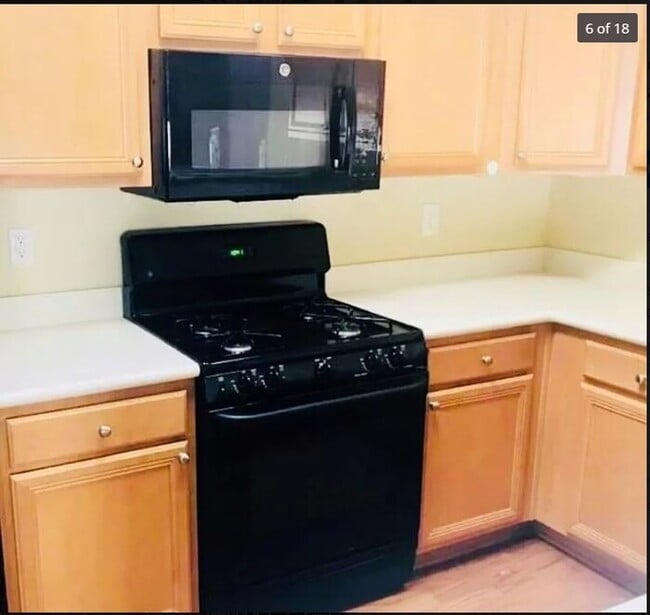 Foto del edificio - Coming Soon!