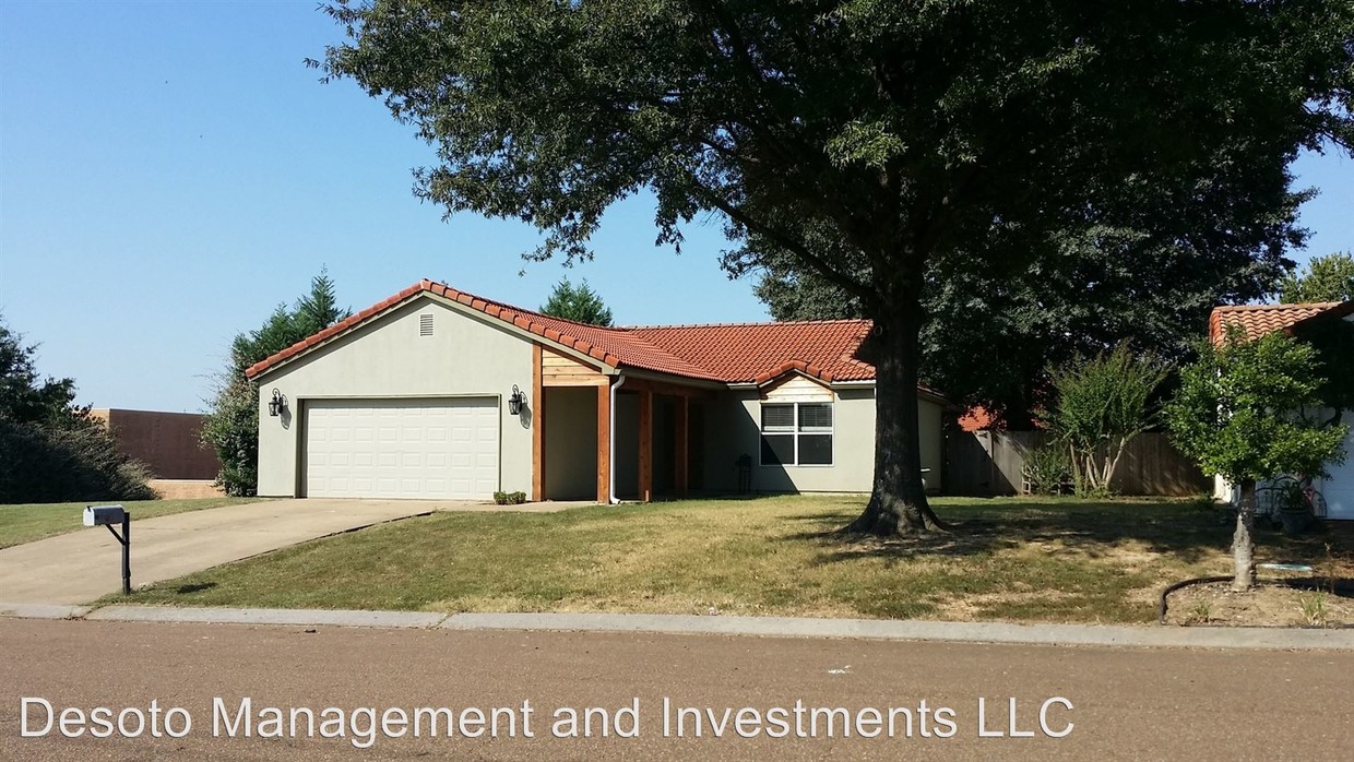 Primary Photo - 3 br, 2 bath House - 7177 Stonegate Blvd.