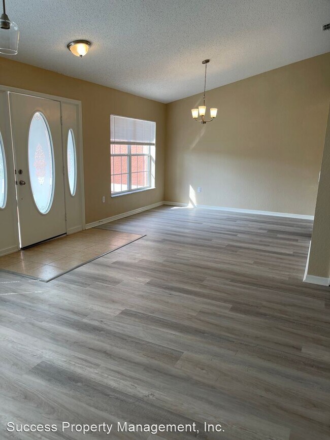 Foto del edificio - 3 br, 2 bath House - 13095  Osprey  Avenue