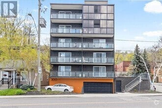 Building Photo - 200 Charlton Ave E