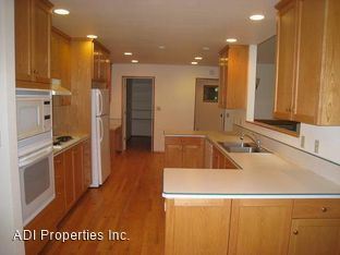 Foto del edificio - 4 br, 2 bath House - 745 SW 90th Avenue