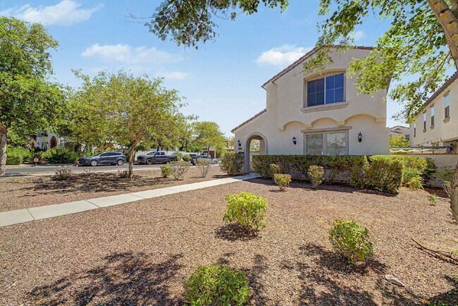 Foto del edificio - 20515 W Maiden Ln