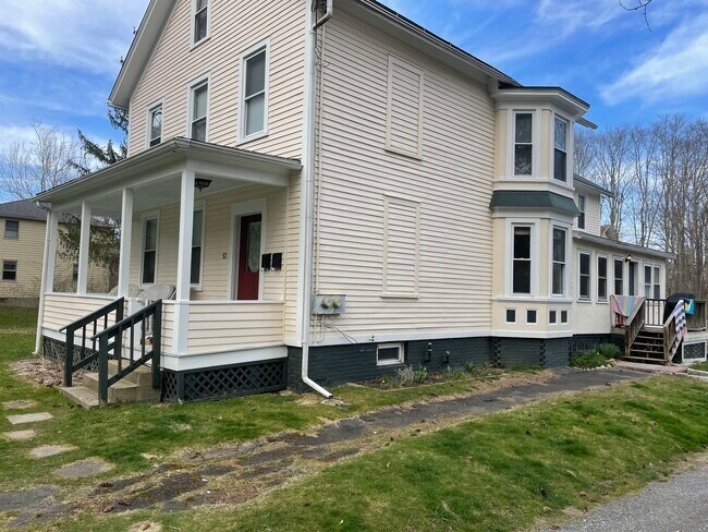 Building Photo - 53 Salem St