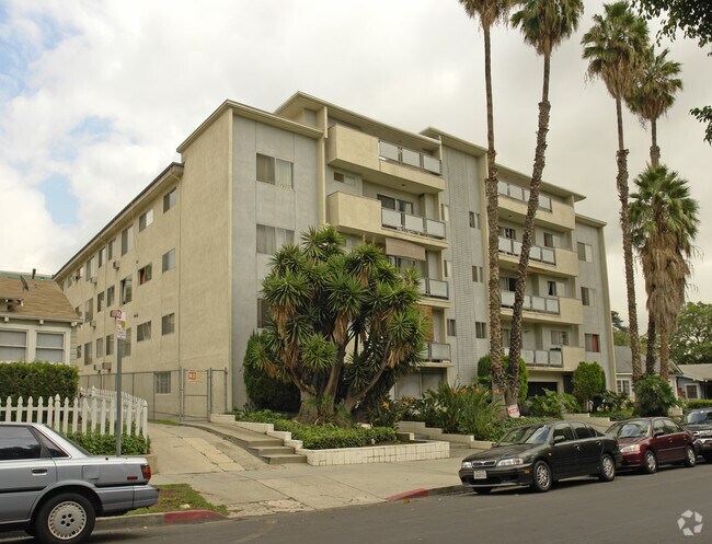 Foto del edificio - Fuller Apartments