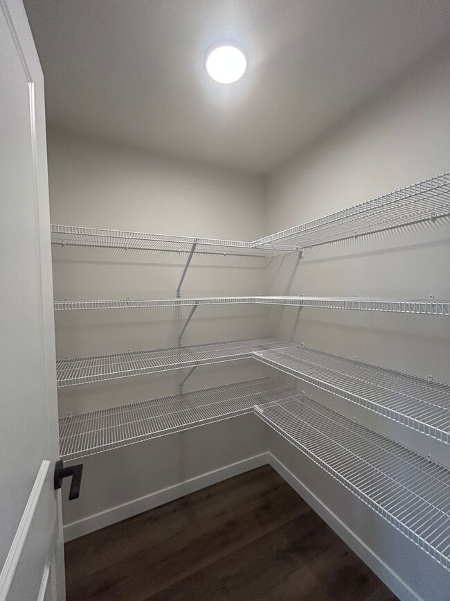 Building Photo - Brand New 2 Bedroom / 2 Bathroom Duplex in...