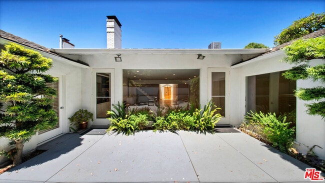 Building Photo - 539 Levering Ave