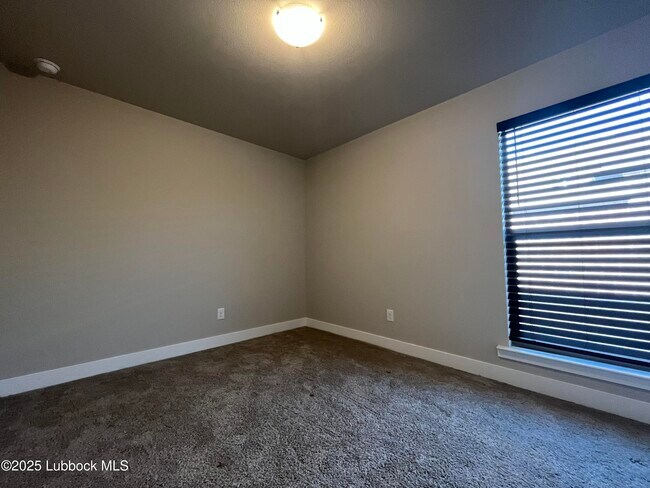 Building Photo - 2307 143rd St