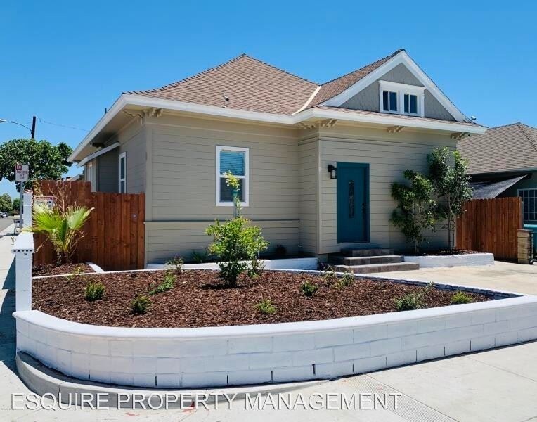 Primary Photo - 5 br, 3 bath House - 558 N.MCKINLEY AVE