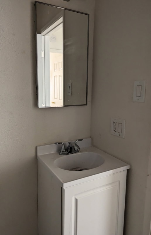 Photo - 3332 Drew St (Los Angeles, CA)