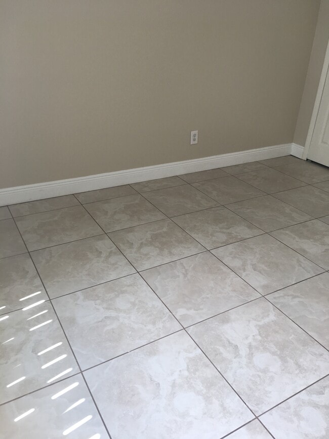 Foto del edificio - 9910 Turf Way