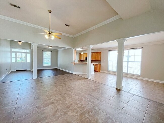Building Photo - 4 BEDROOM HOUSE OFF OLD PERKINS IN PRAIRIE...