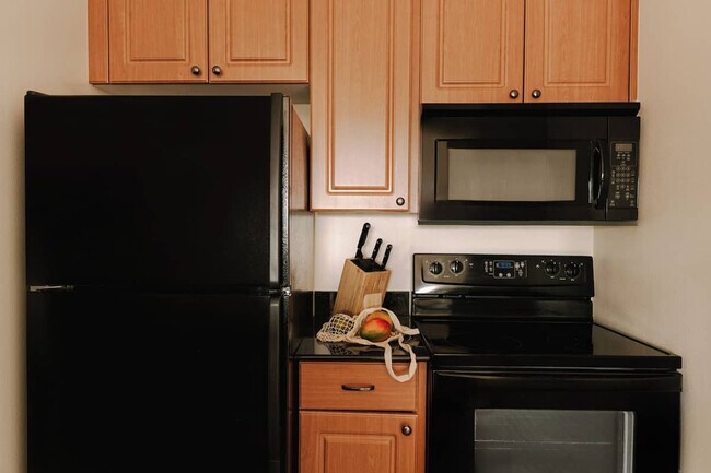 Building Photo - 5928 Precision Dr