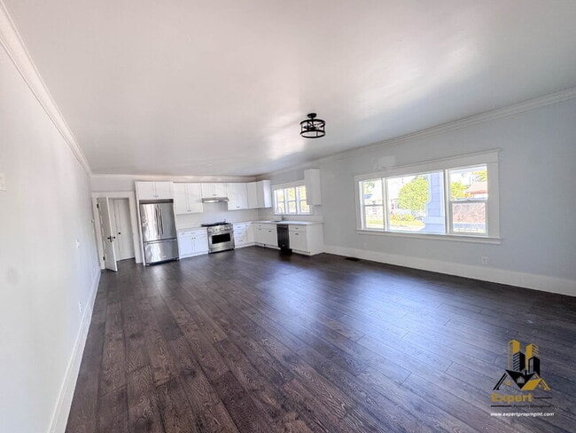 Foto del edificio - 400 Pleasant St