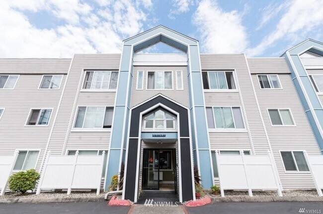 Foto del edificio - *** RENT SPECIAL 50% off MAY RENT*** Beaut...
