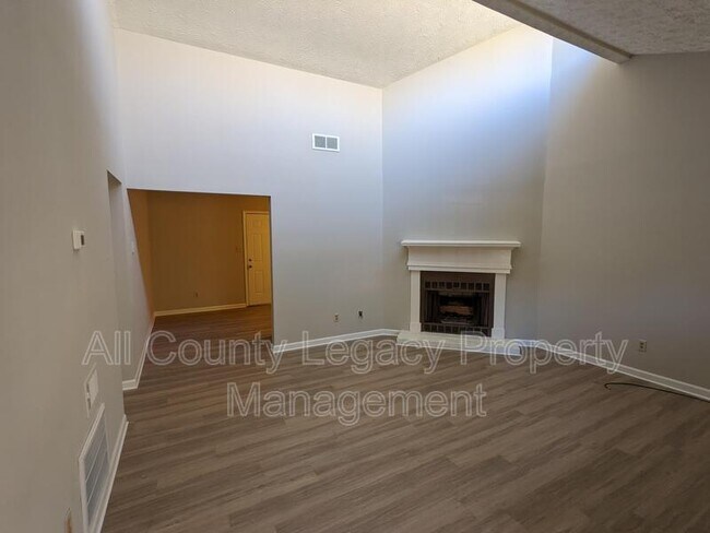 Building Photo - 171 Loblolly Dr