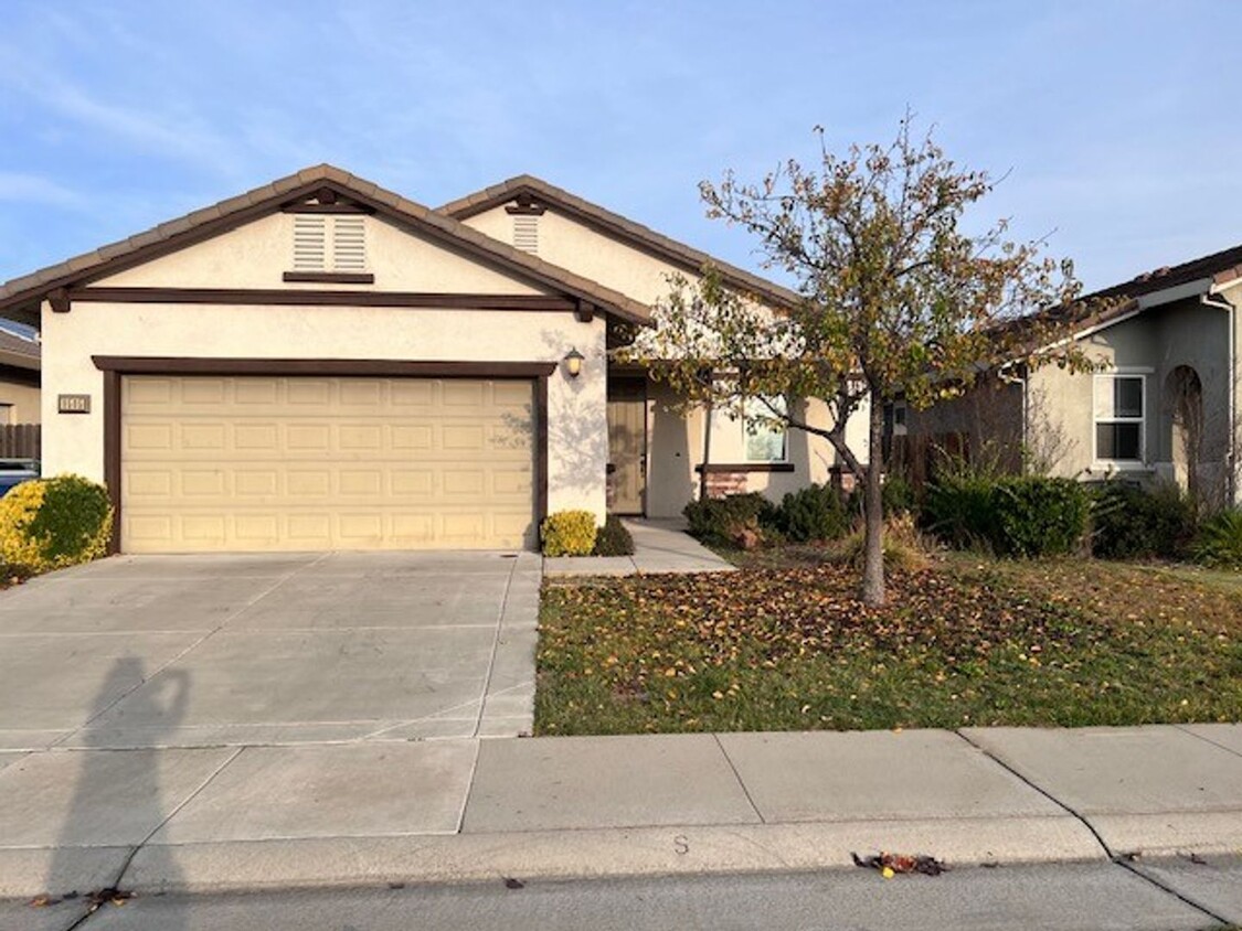 Primary Photo - Freshly painted home with new carpet.