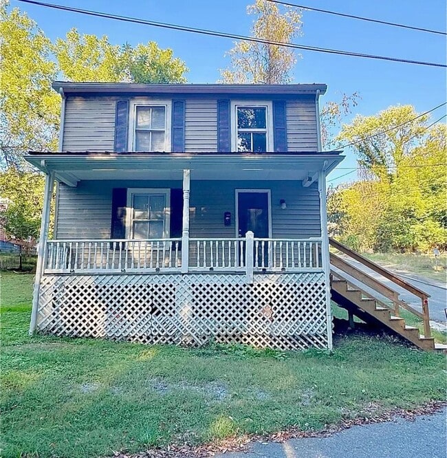 Photo - 800 Spring St House