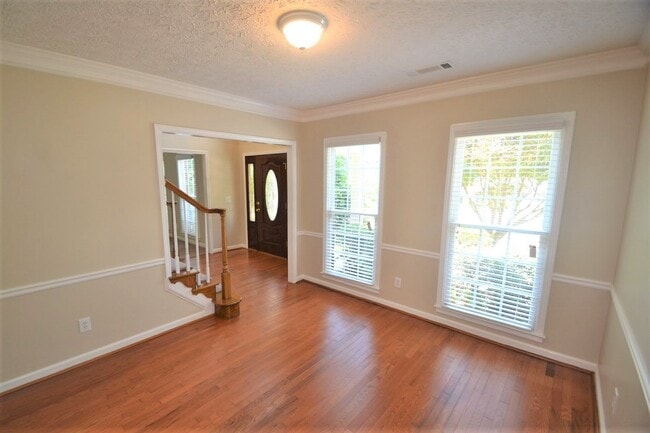 Building Photo - 2601 Dreux Ct NW