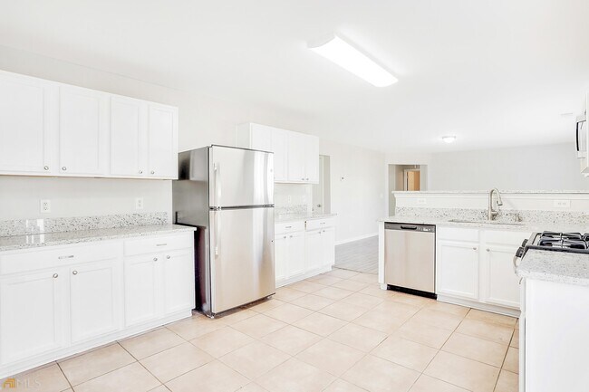 Foto del edificio - 6260 Whitetail Ct NW
