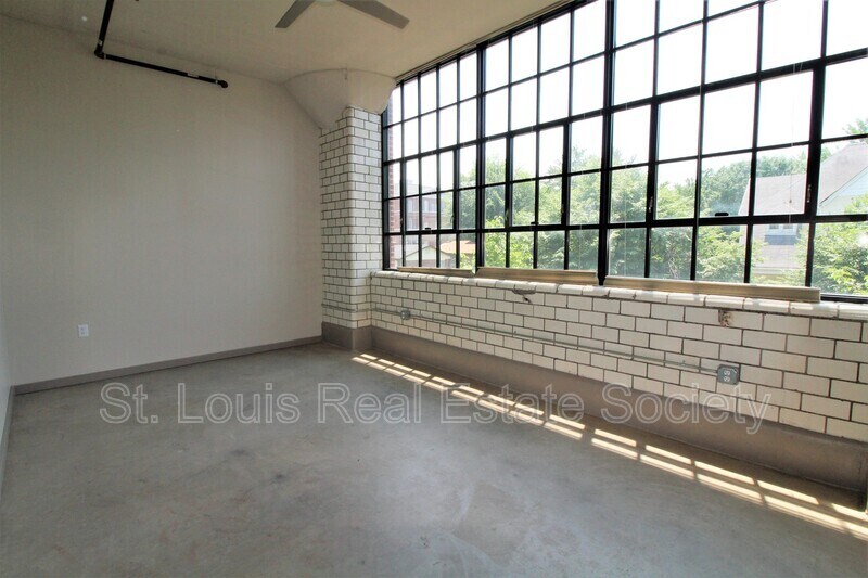 8125 Michigan Ave Unit 323, St. Louis, MO 63111 Condo for Rent in St