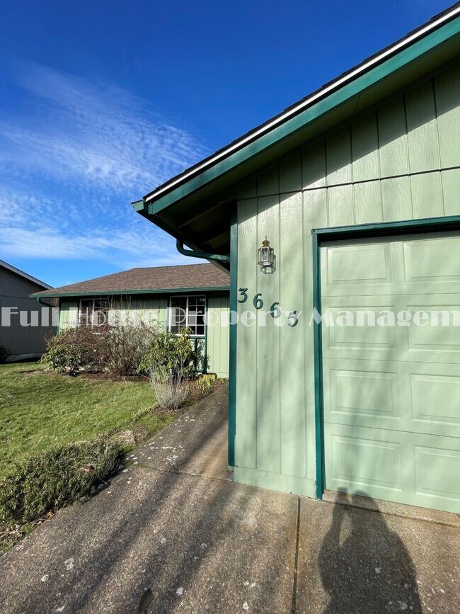 Building Photo - 3 br, 1 bath House - 3665 Plumtree Dr.