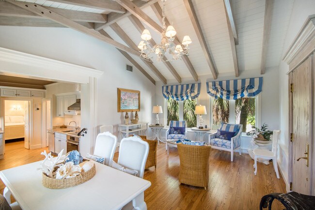 Foto del edificio - 214  Chilean Avenue J