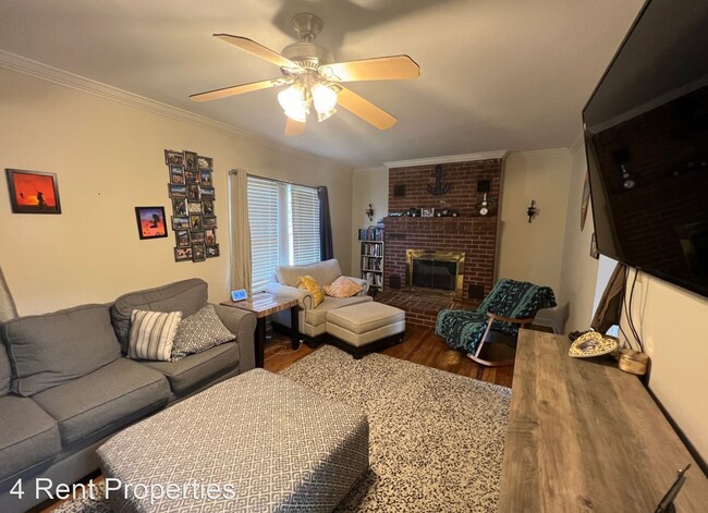 Foto del edificio - 3 br, 2 bath House - 112 Lawn St