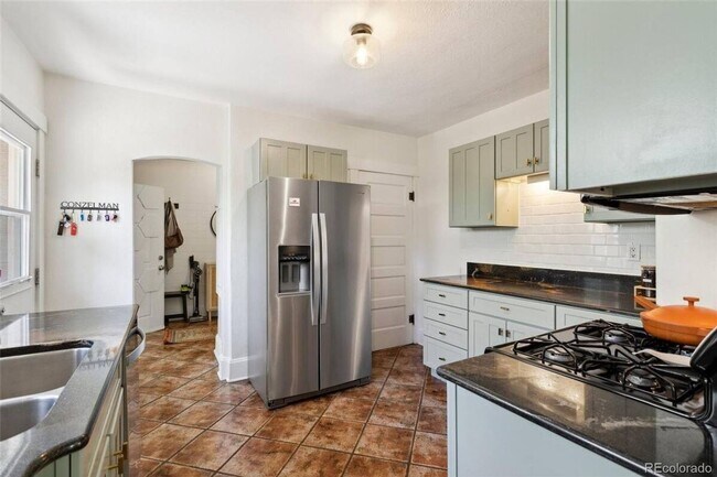 Foto del edificio - Charming 3BR House in Colorado Springs